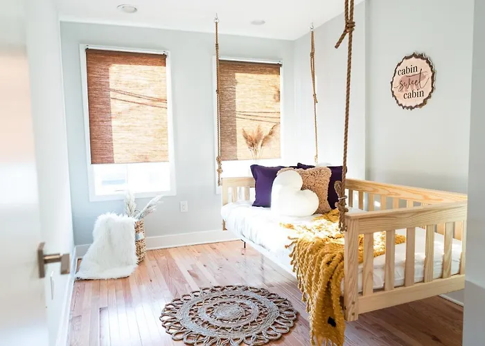 Swing Bed, Art Museum, 2Br/2Ba Home In Brewerytown