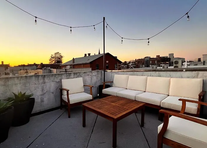 Trio Sonata, 3-Bed Rock N Roll Residence In Northern Liberties
