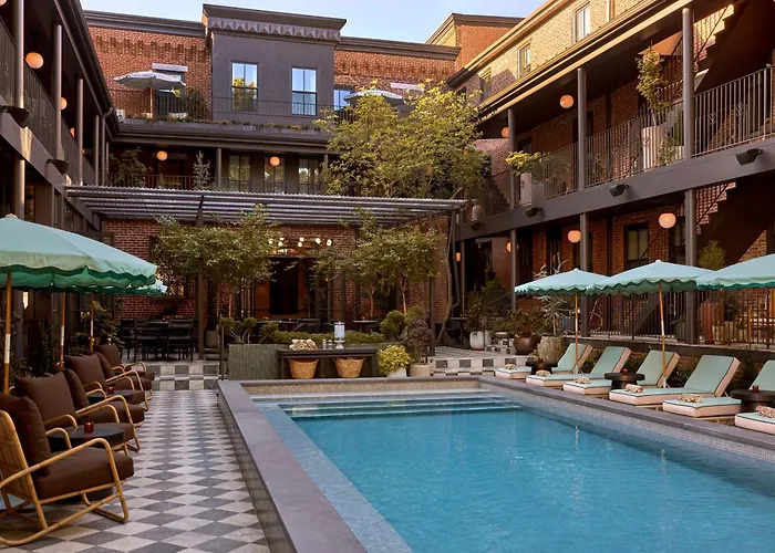 Hotel with pool: Hotel Anna & Bel