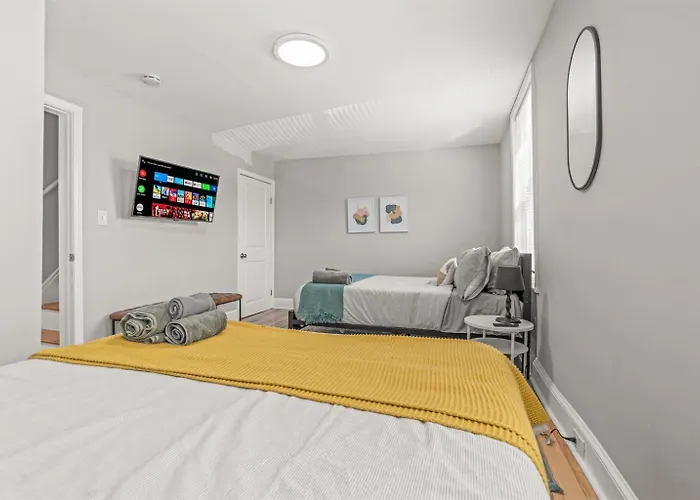 Pet Friendly- Big- King Bed A Location
