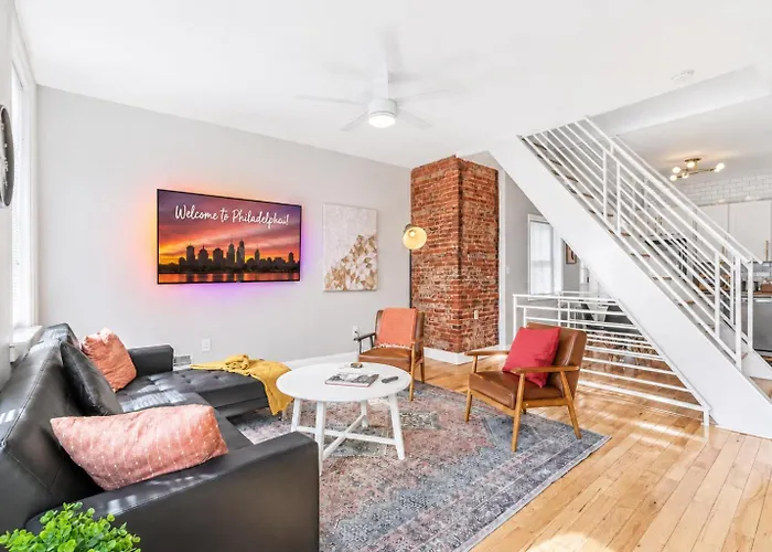 Pet Friendly- Big- King Bed A Location